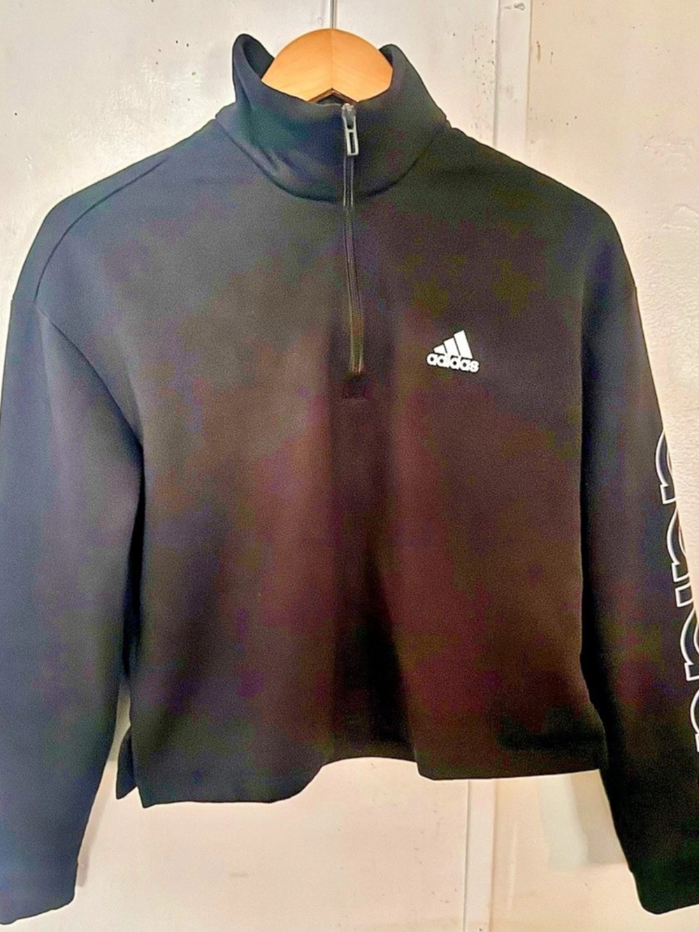 adidas Essentials Fleece Loose Cropped 1/4-Zip Pullover Black